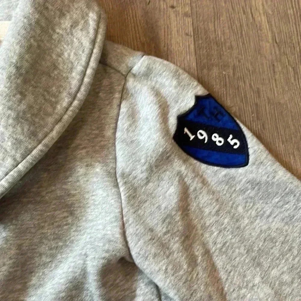 ❤️2/$30❤️Tommy Hilfiger Boys Buckle-up Gray Sweater Cardigan  - size 8-10 - Picture 4 of 5